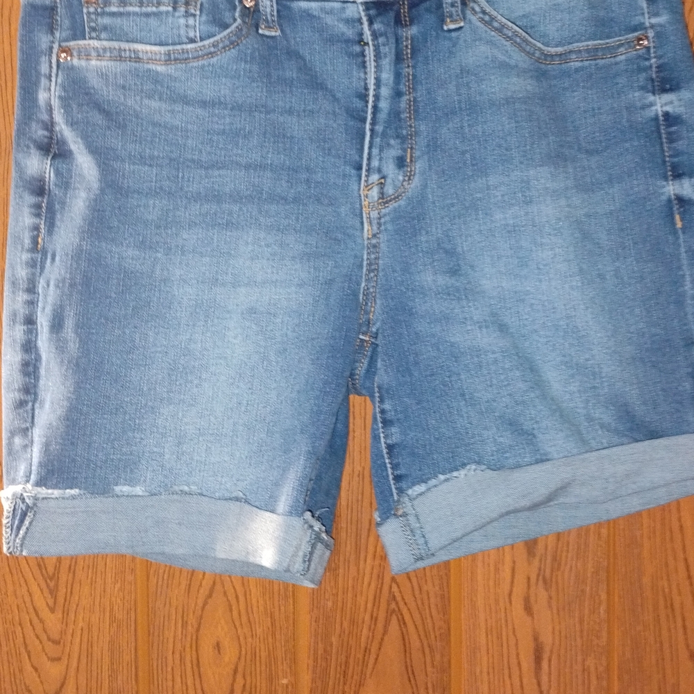 Seven7 Light Blue Women's Denim Shorts